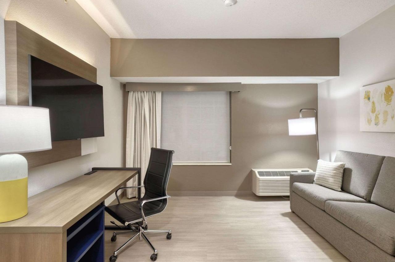 Comfort Suites Milwaukee Airport Oak Creek Luaran gambar